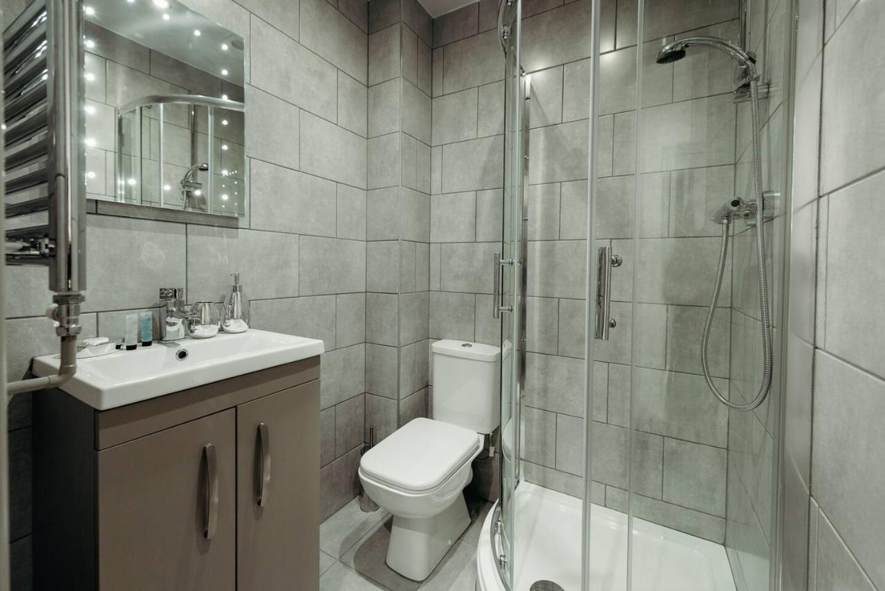 Halifax House, Studio Apartment 209 Buitenkant foto